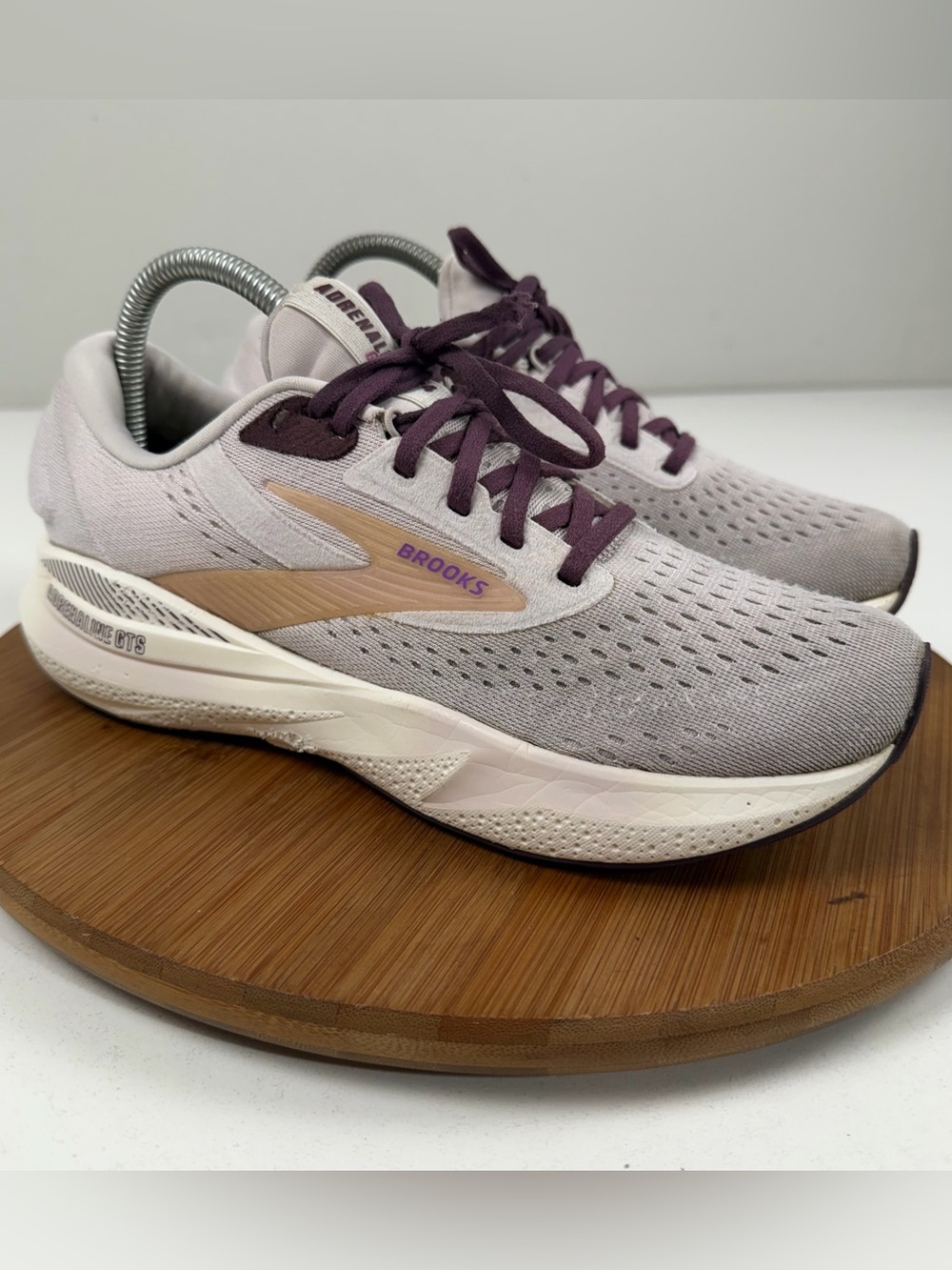Brooks Adrenaline GTS 24 Women’s Running Shoes